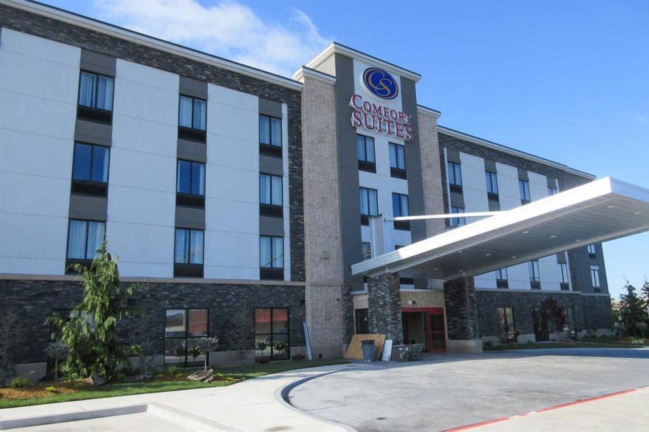 Comfort Suites Fairgrounds West Оклахома Сити Екстериор снимка