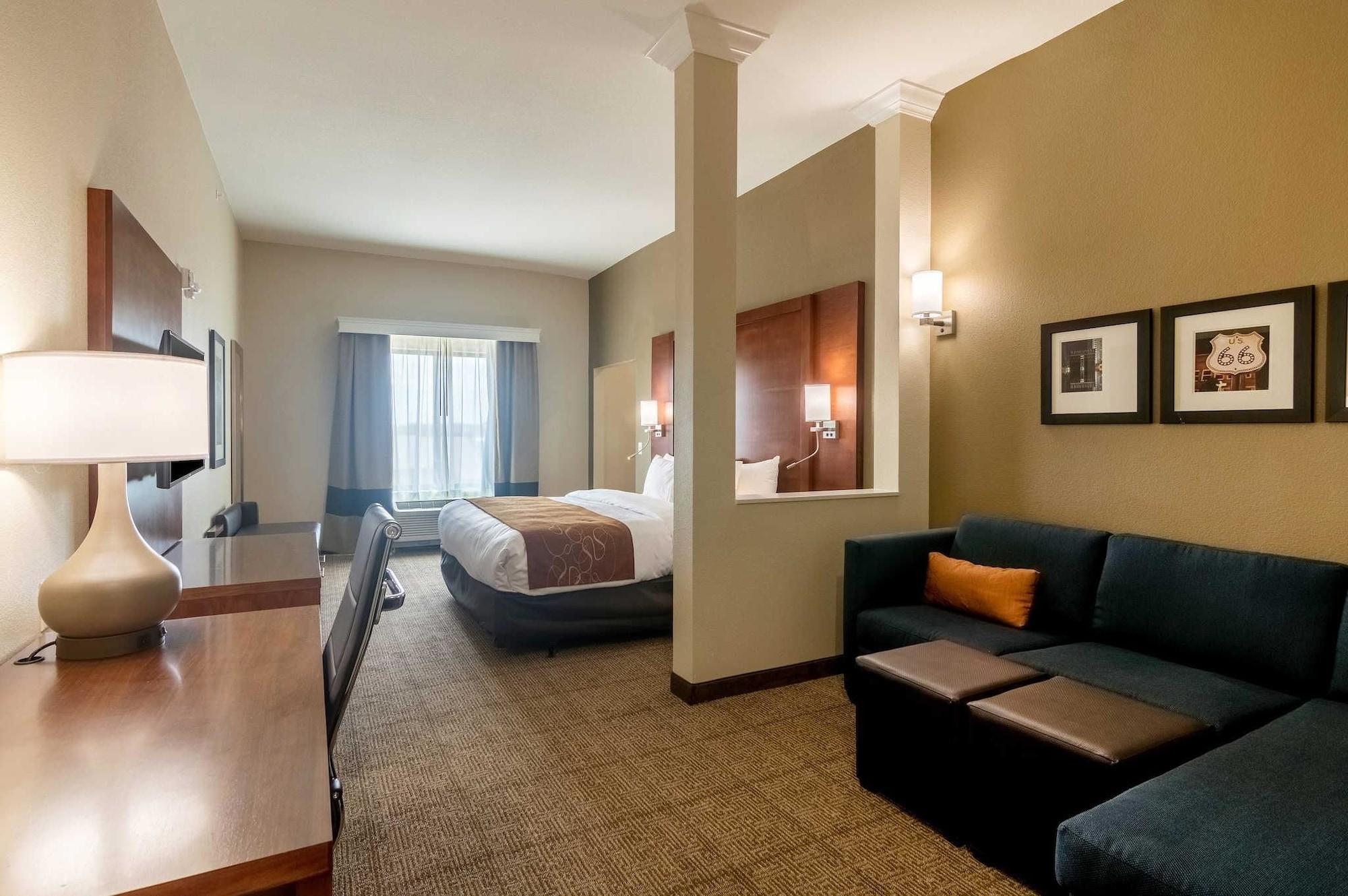 Comfort Suites Fairgrounds West Оклахома Сити Екстериор снимка