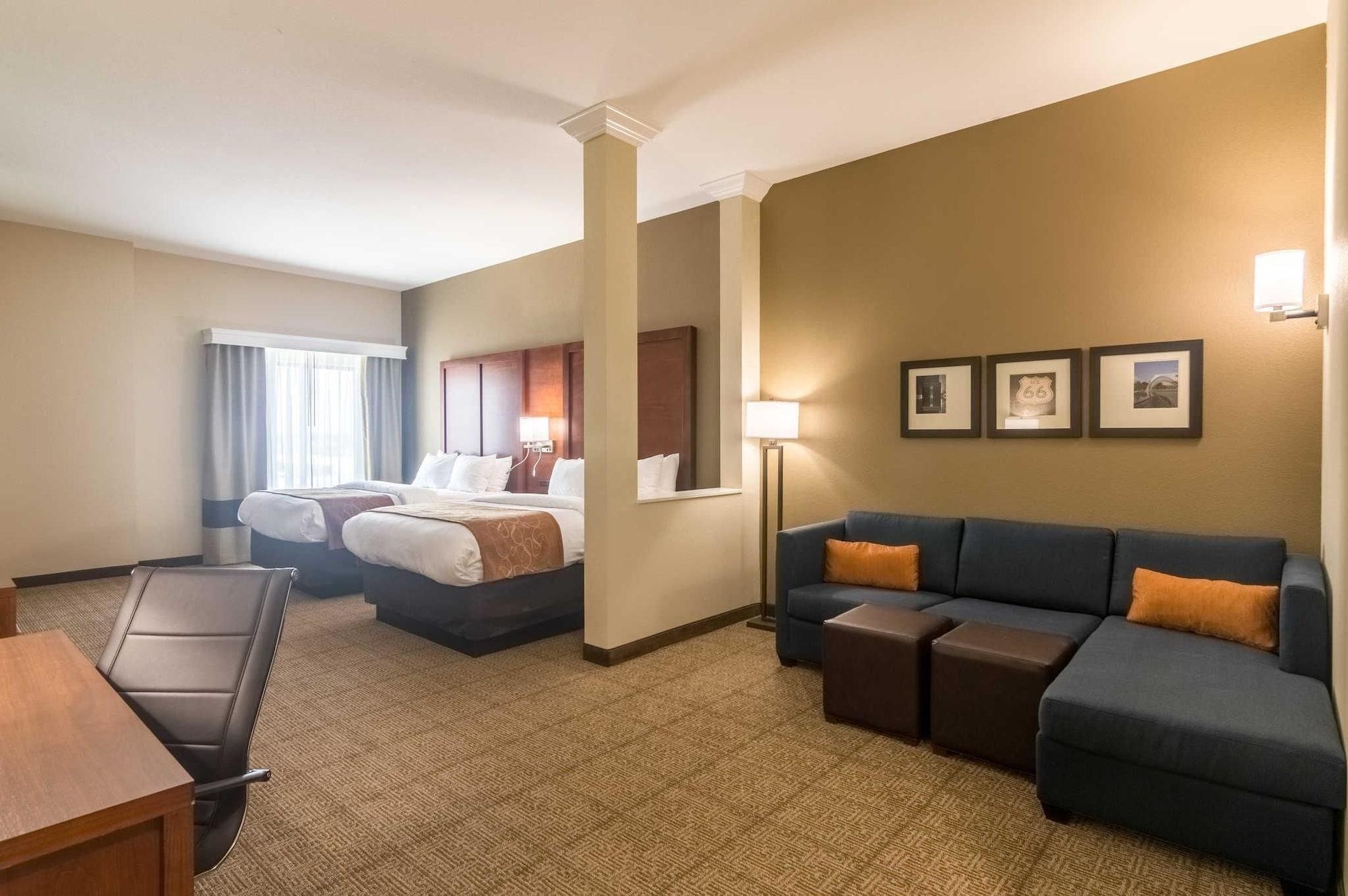 Comfort Suites Fairgrounds West Оклахома Сити Екстериор снимка