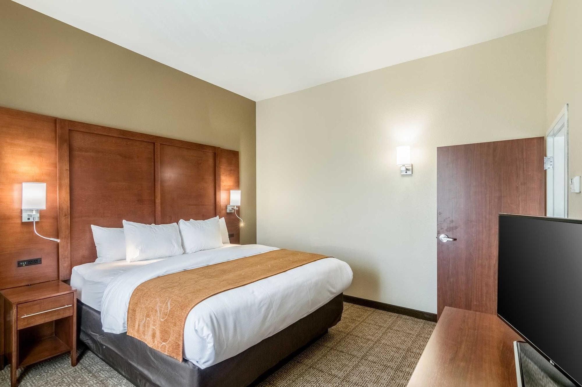 Comfort Suites Fairgrounds West Оклахома Сити Екстериор снимка