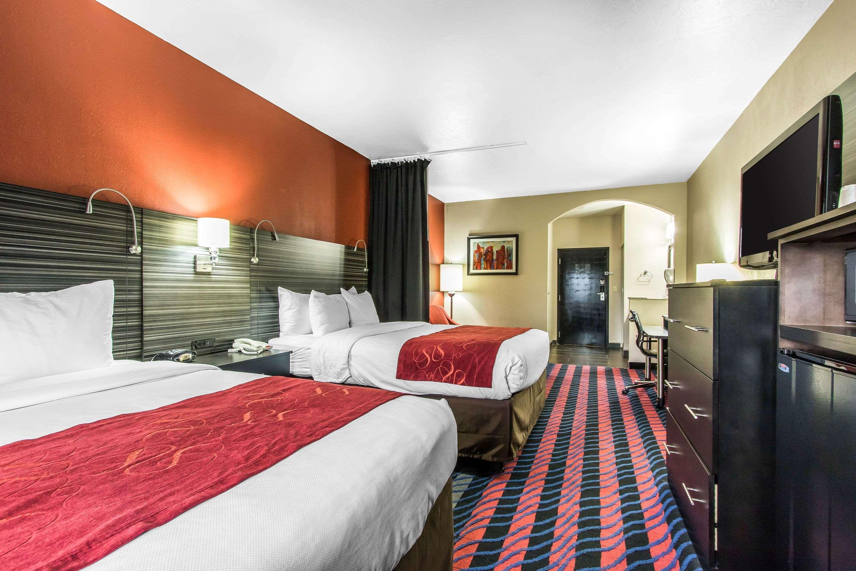 Comfort Suites Fairgrounds West Оклахома Сити Екстериор снимка