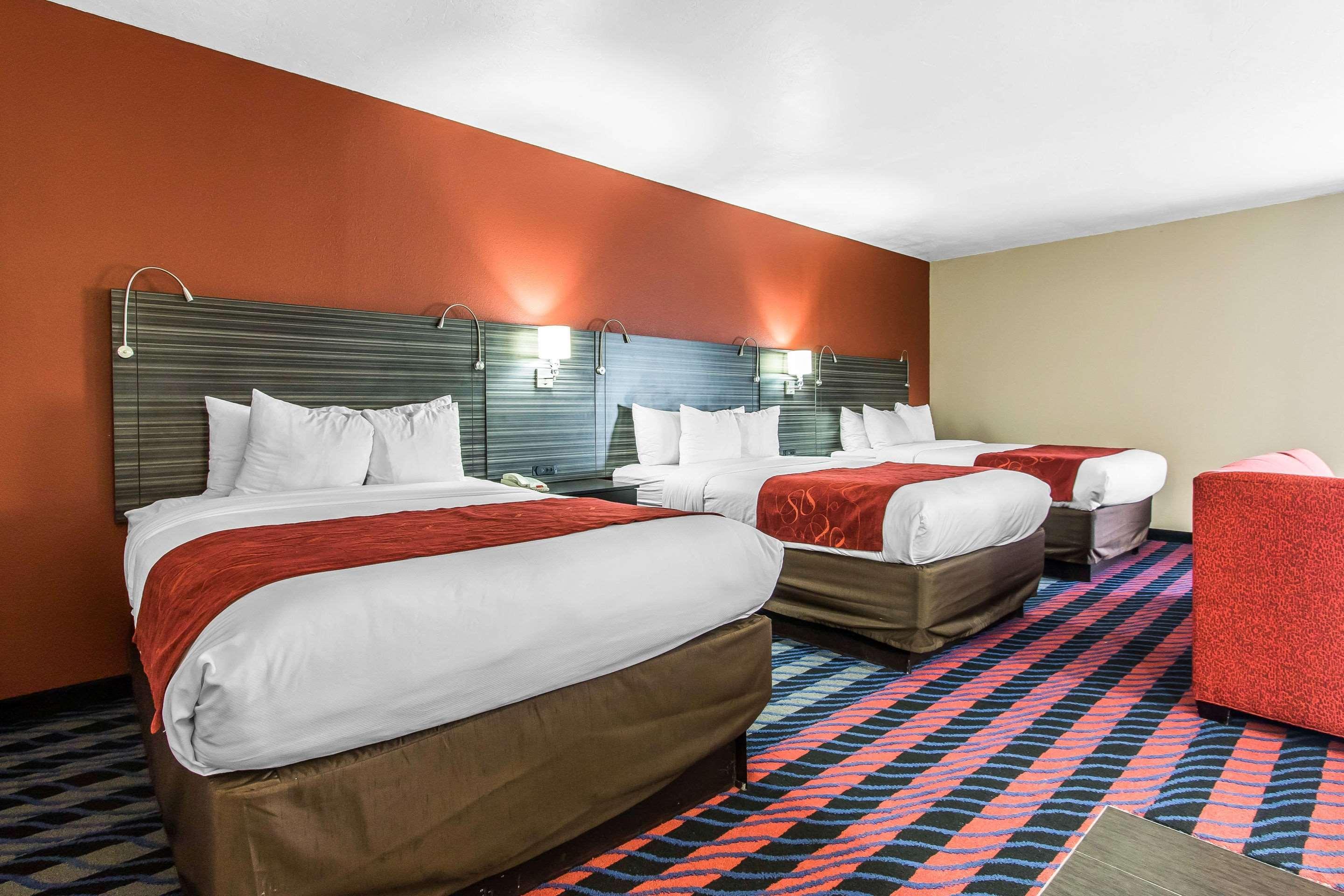 Comfort Suites Fairgrounds West Оклахома Сити Екстериор снимка