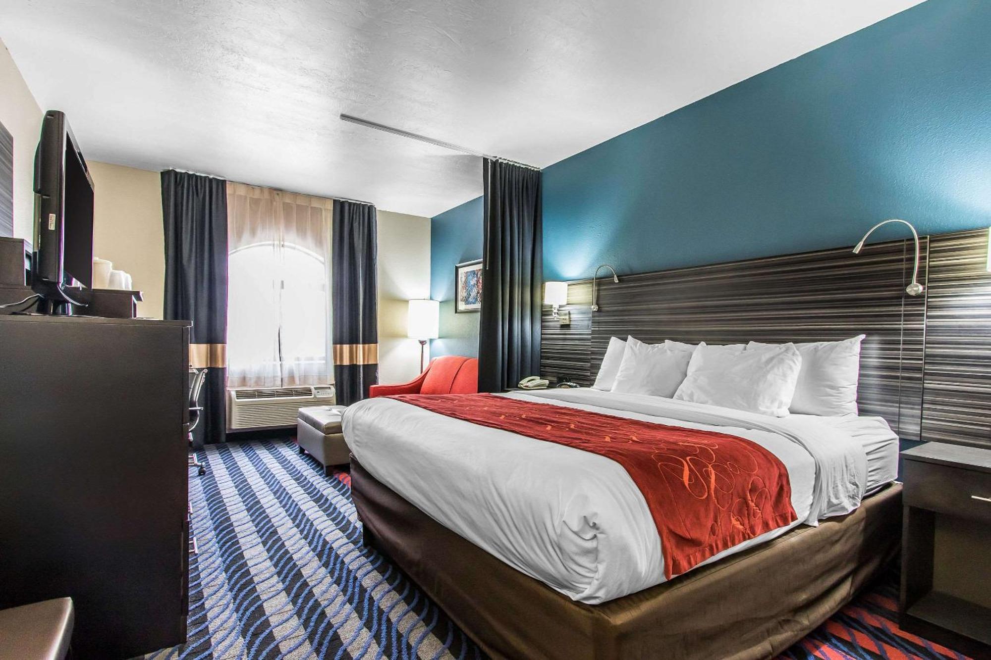 Comfort Suites Fairgrounds West Оклахома Сити Екстериор снимка