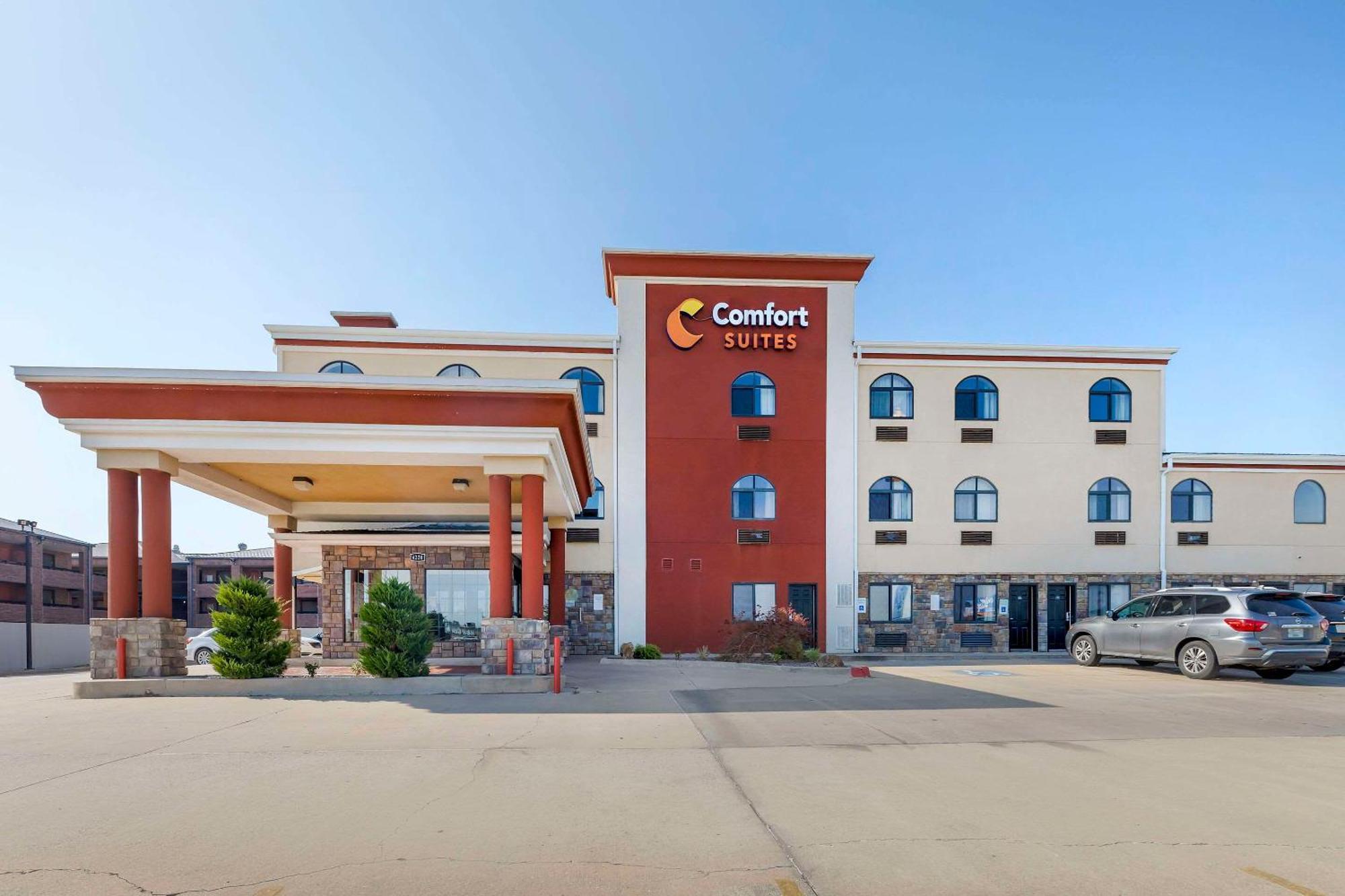 Comfort Suites Fairgrounds West Оклахома Сити Екстериор снимка